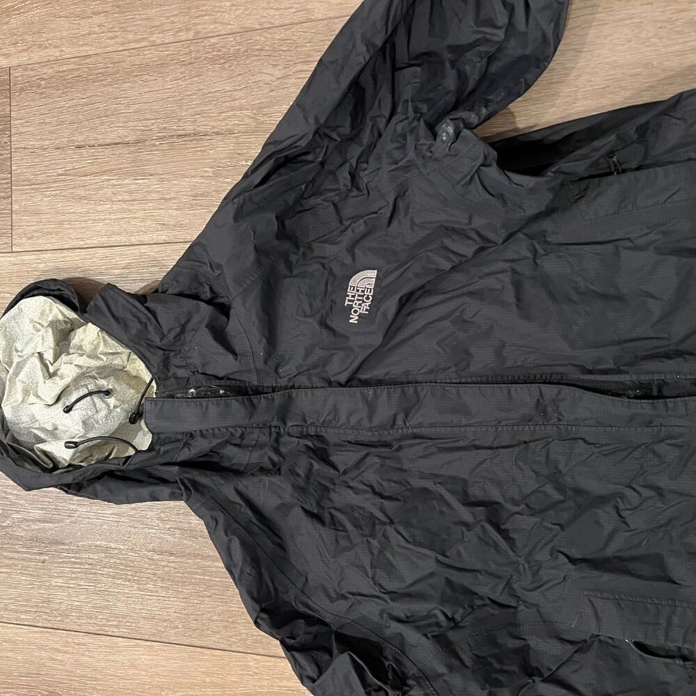 North Face Women's Rain Jacket - Picture 2 of 7
